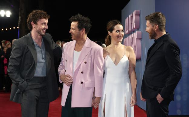 Paul Mescal, Andrew Scott, Claire Foy y Andrew Haigh en la presentación de 'Desconocidos' en Londres