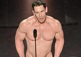 El desnudo integral e impactante de John Cena durante los Premios Oscar 2024