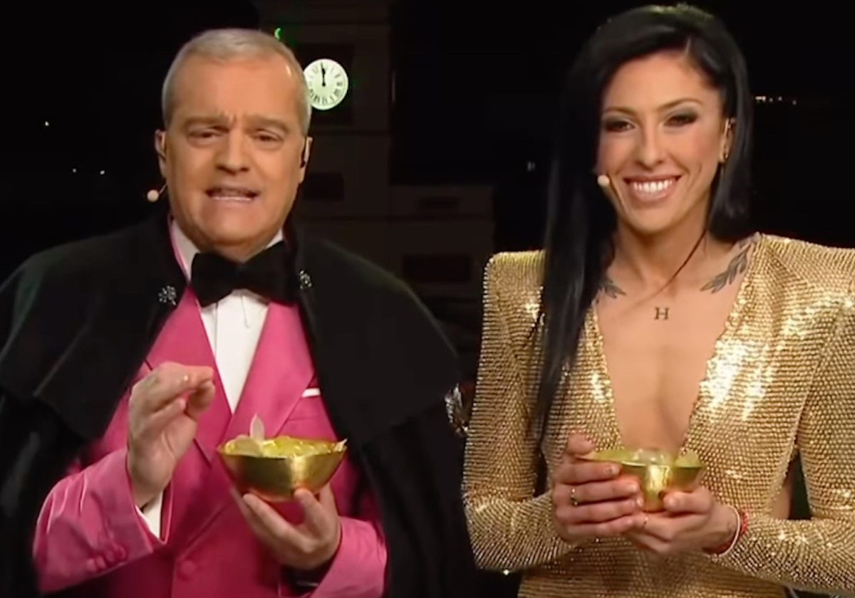 Jenni Hermoso fue una de las presentadoras de las Campanadas de RTVE junto a Ramón García y Ana Mena