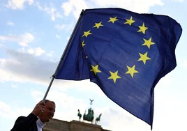 La Unión Europea, contra la organización de Eurovisión: prohibieron acceder al evento con banderas de la UE