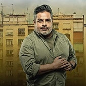 Jalis de la Serna se despoja de prejuicios para entrar en los barrios más conflictivos