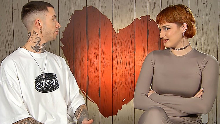 Nico y Yulia en el momento de tomar una decisión y aceptar una segunda cita