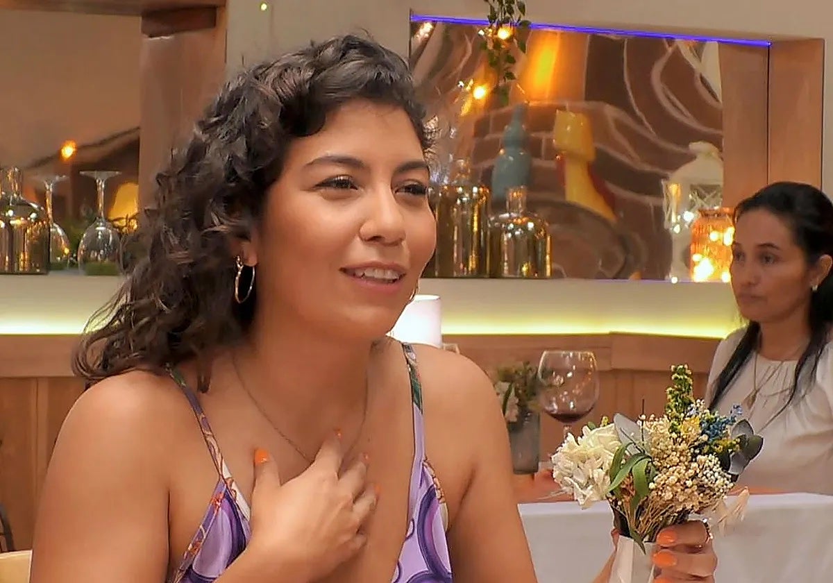 Colomba en su incómoda cita con Lázaro