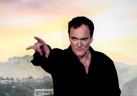 Tarantino pide usar armas reales en los rodajes: «¿Pondremos erecciones digitales en las películas porno?»