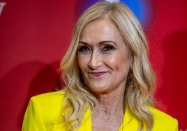 Cristina Cifuentes: «La cocina no es como la política. En la política te clavan cuchillos y no sabes de quiénes son»