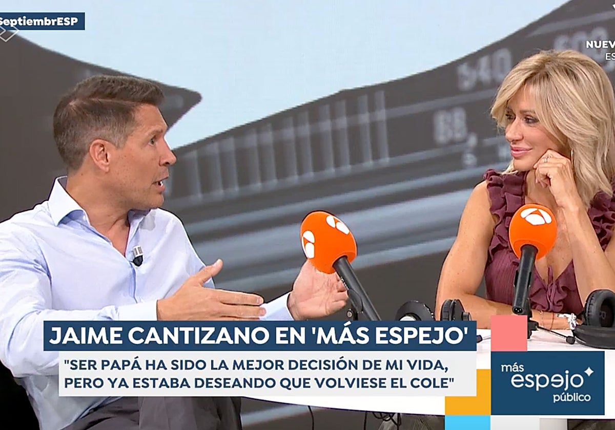 Susanna Griso no ha podido evitar soltarle una 'pullita' a Jaime Cantizano durante su entrevista en 'Espejo Público'