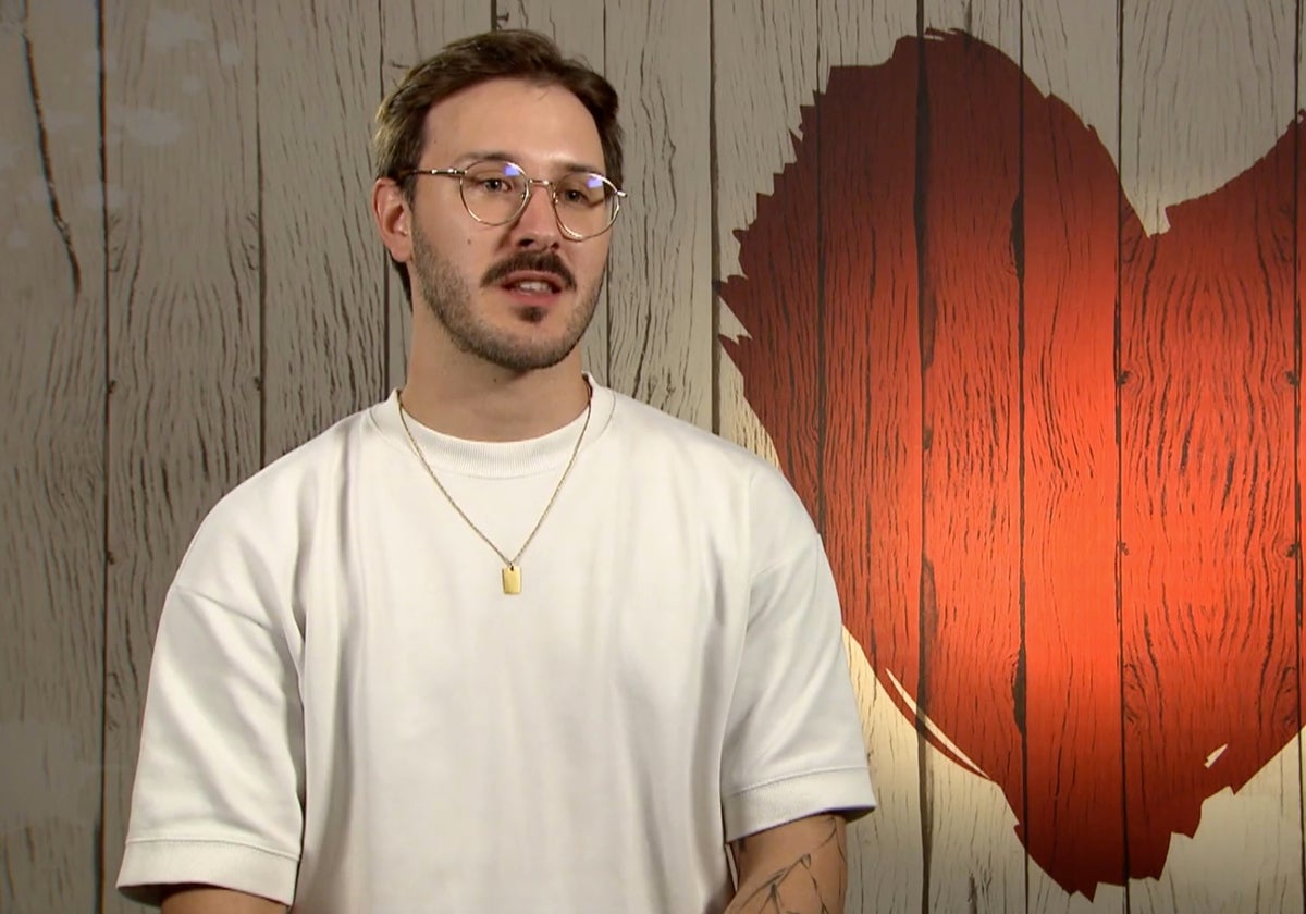 Unai ha triunfado en 'First Dates' con su gran parecido al actor Ryan Gosling.