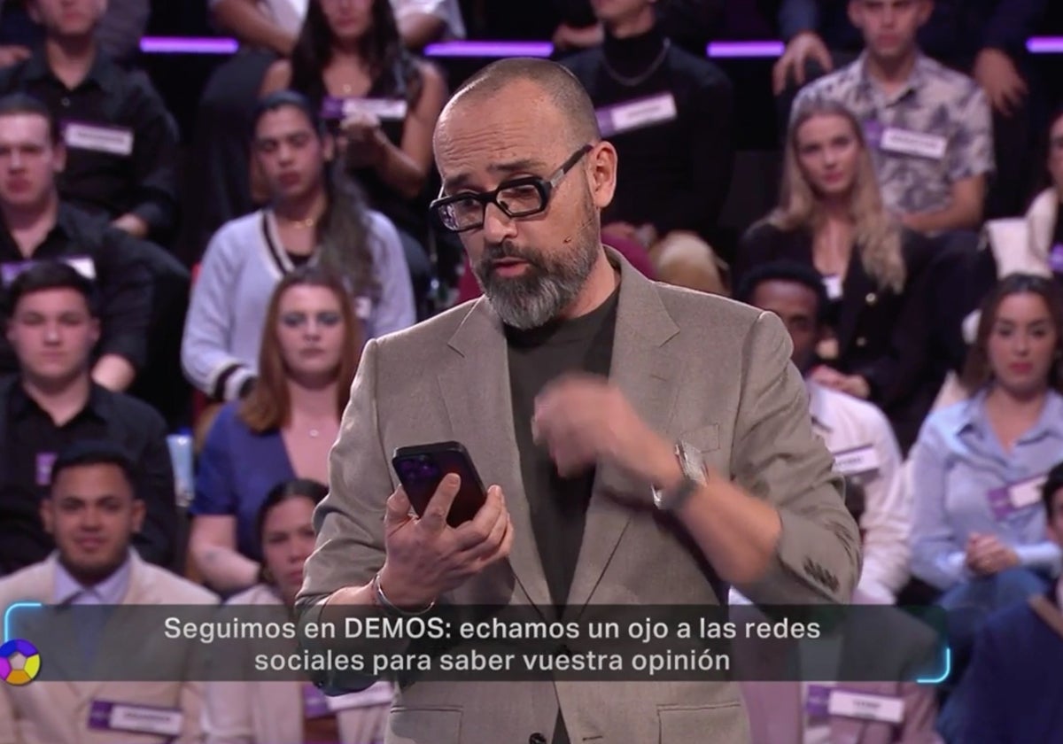 Risto Mejide ha contestado en directo a un espectador de 'Demos' a costa del físico de Amaia Montero.