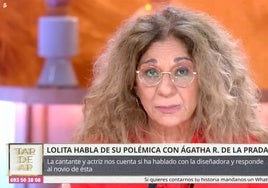 El contundente zasca de Lolita al novio de Ágatha Ruiz de la Prada, tras pedirle «perdón»: «Olvídese usted de mi que yo…»