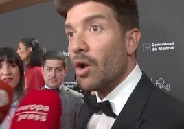 Pablo Alborán se 'moja' en la polémica de Amaia Montero y Cayetana Guillén Cuervo y no deja indiferente a nadie