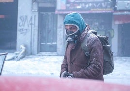 Crítica de 'El eternauta': silenciosa resistencia argentina