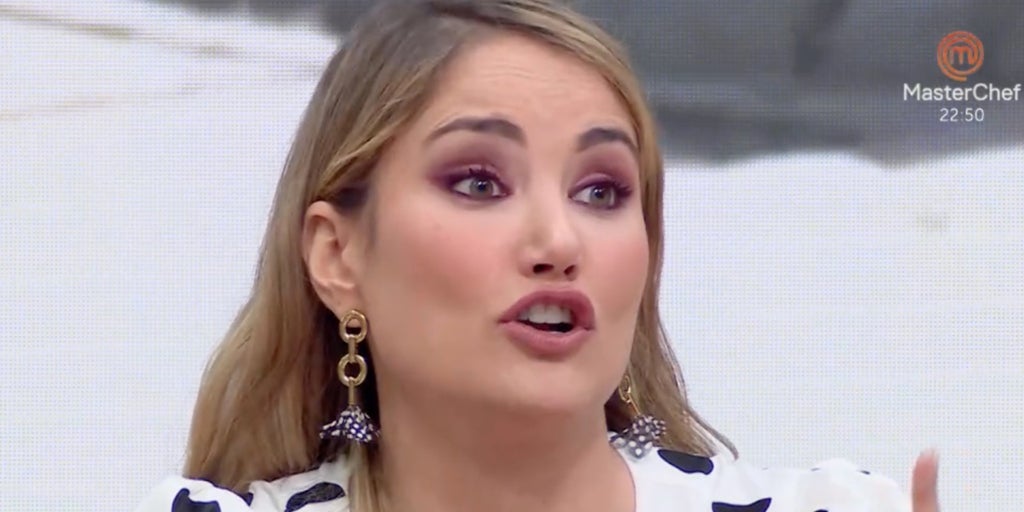 Alba Carrillo confiesa lo que le «pasa con los hombres»: «¡Se asustan y se van!»