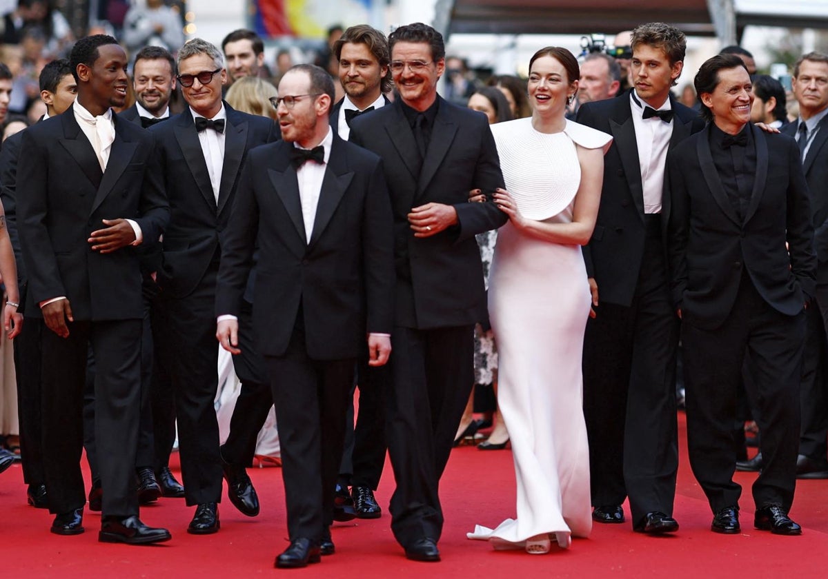 El director Ari Aster y el equipo de 'Eddington': Emma Stone, Joaquin Phoenix, Austin Butler y Pedro Pascal