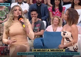 'La familia de la tele' parodia y se burla a Melody tras su rueda de prensa: «Dijo 'yo' 187 veces»