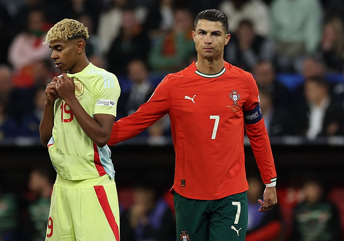 Lamine Yamal y Cristiano Ronaldo durante la final de la Nations League