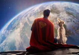 Crítica de 'Superman' (***): El superhéroe sosaina y su perrito loco