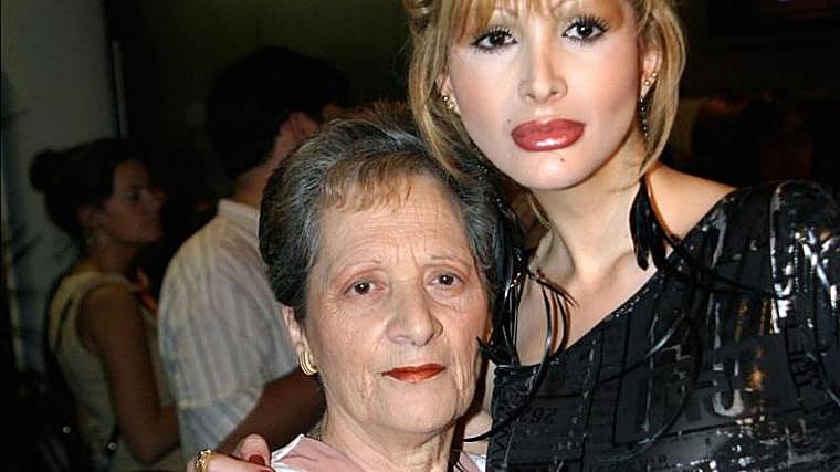 Margarita Seisdedos siempre acompañó a su hija.