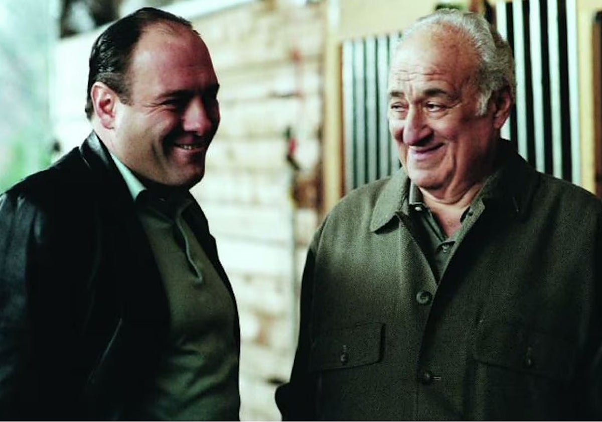 Tony Soprano y 'Hesh' Rabkin, en un fragmento de 'Los Soprano'