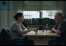 Crítica de 'La terra negra' (**): Raíces profundas y hostilidad rural