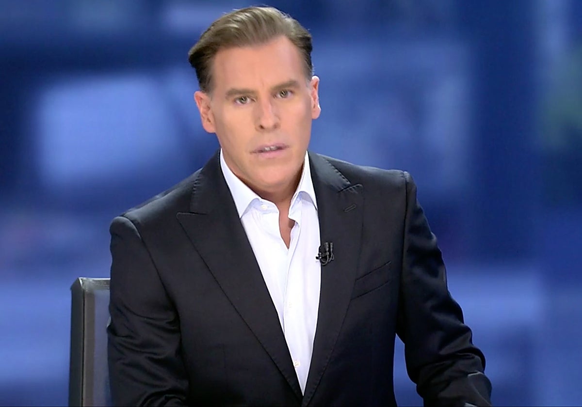 Bricio Segovia, presentador del Informativo matinal de Telecinco, ha hablado alto y claro de lo que hay tras la canción de Sergio Ramos.