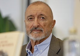 Arturo Pérez-Reverte va al cine a ver 'El cautivo' y opina sin filtros de la nueva película de Amenábar sobre Cervantes