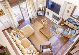 La cuadrilla de María Patiño desvela cómo es la nueva casa de Kiko Rivera: «Es muy 'reguetonera', ¿no?»