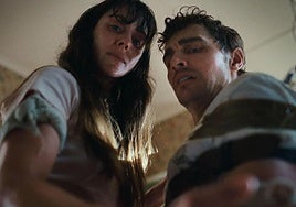 La censura china usa la IA en la película 'Together' para convertir una pareja gay en una heterosexual