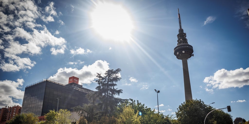 EXTERNALIZACIÓN, PRESIONES Y TEMOR A SER ENVIADO AL 'VALLE DE LOS CAÍDOS': LOS TRABAJADORES, ANTE LA DERIVA DE RTVE