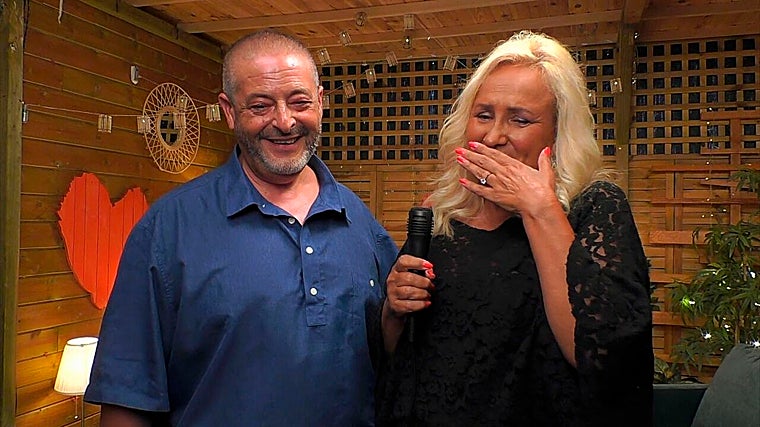 First dates: La sorprendente predicción de una catalana independentista sobre el futuro de España: «Desaparece en 2029»