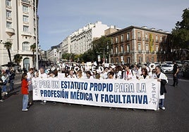 Tamara Contreras, médica española: «No podemos dar pena con los sueldos que tenemos, pero nadie piensa que trabajamos 250 horas al mes»