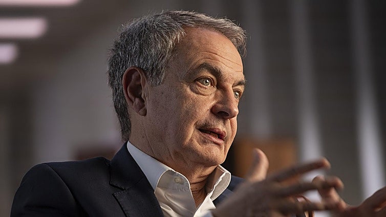 Zapatero desvela la última pregunta que hizo a su madre antes de que muriera: «¿Tú crees...?»