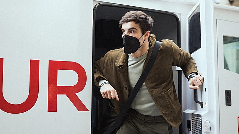 Oscar Casas e Ana Jara assaltam banco após “coincidência” em You Stole My Heart