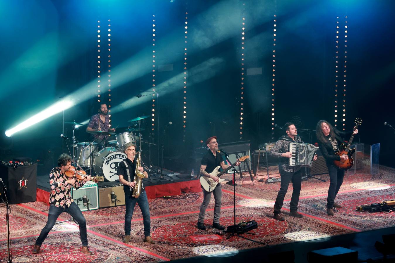 Fito encandiló al público sevillano con sus canciones 