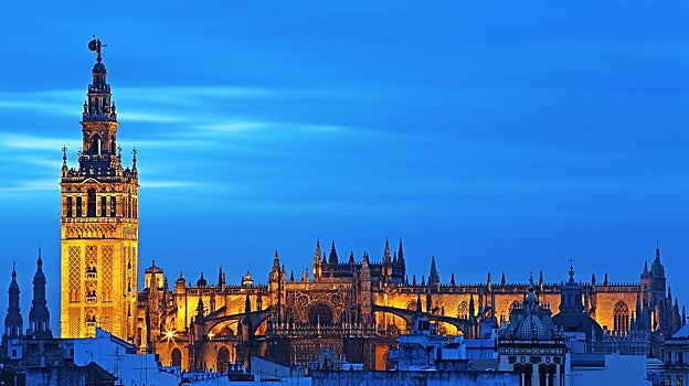 La Catedral de Sevilla y su torre campanario, La Giralda