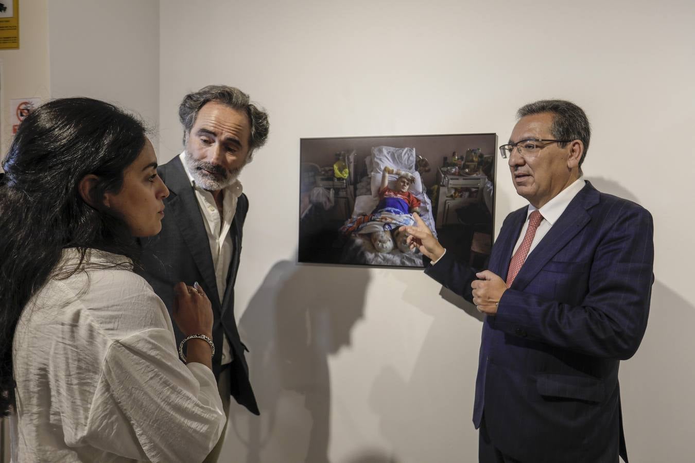 La inauguración de la exposición World Press Photo 2023 en la Fundación Cajasol de Sevilla