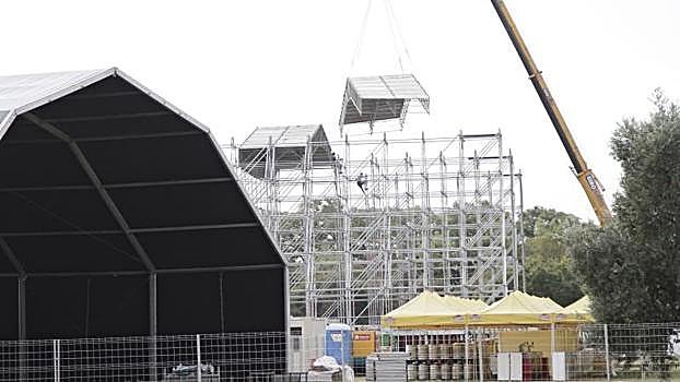 Imagen de archivo del montaje de las carpas