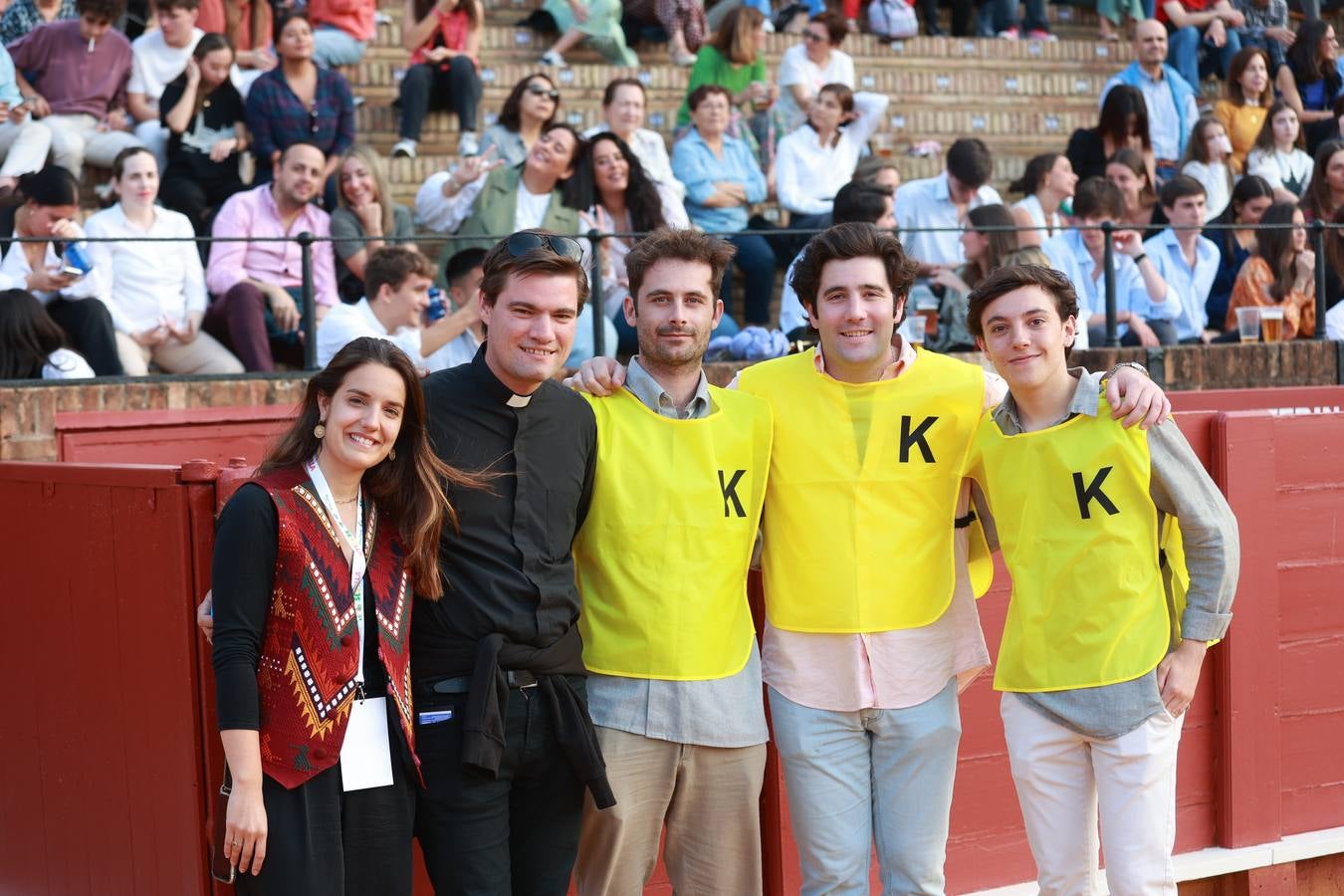 Aspecto muy ambientado de la Maestranza durante el festival de música Ktholic