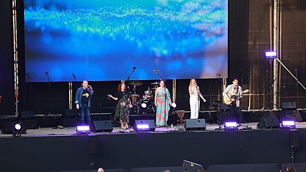 Los malagueños Ixcís durante su actuación