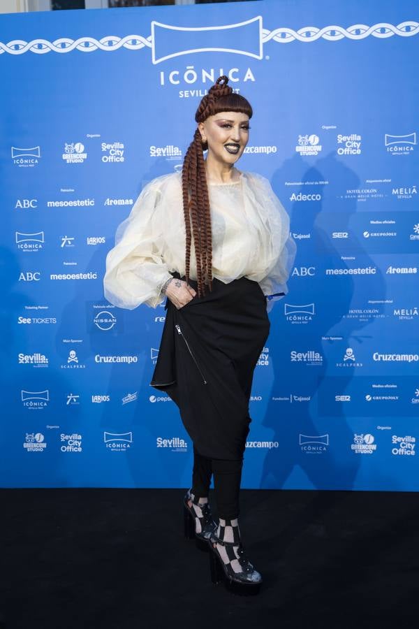 Muchos artistas pasaron por el 'photo call' de la presentación del Icónica Fest en Sevilla