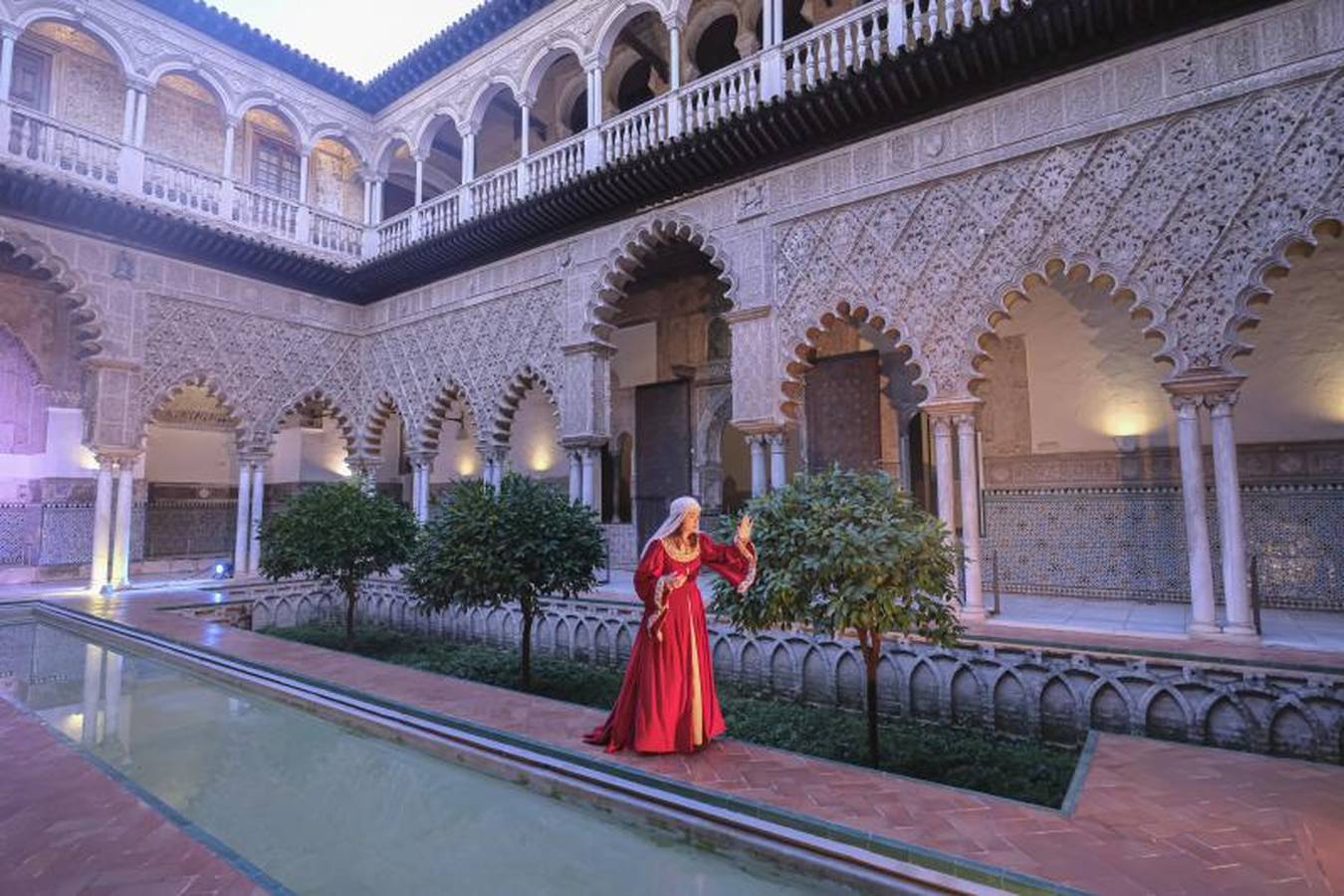 Nuevas visitas nocturnas teatralizadas en el Real Alcázar bajo la mirada de seis mujeres históricas vinculadas al monumento