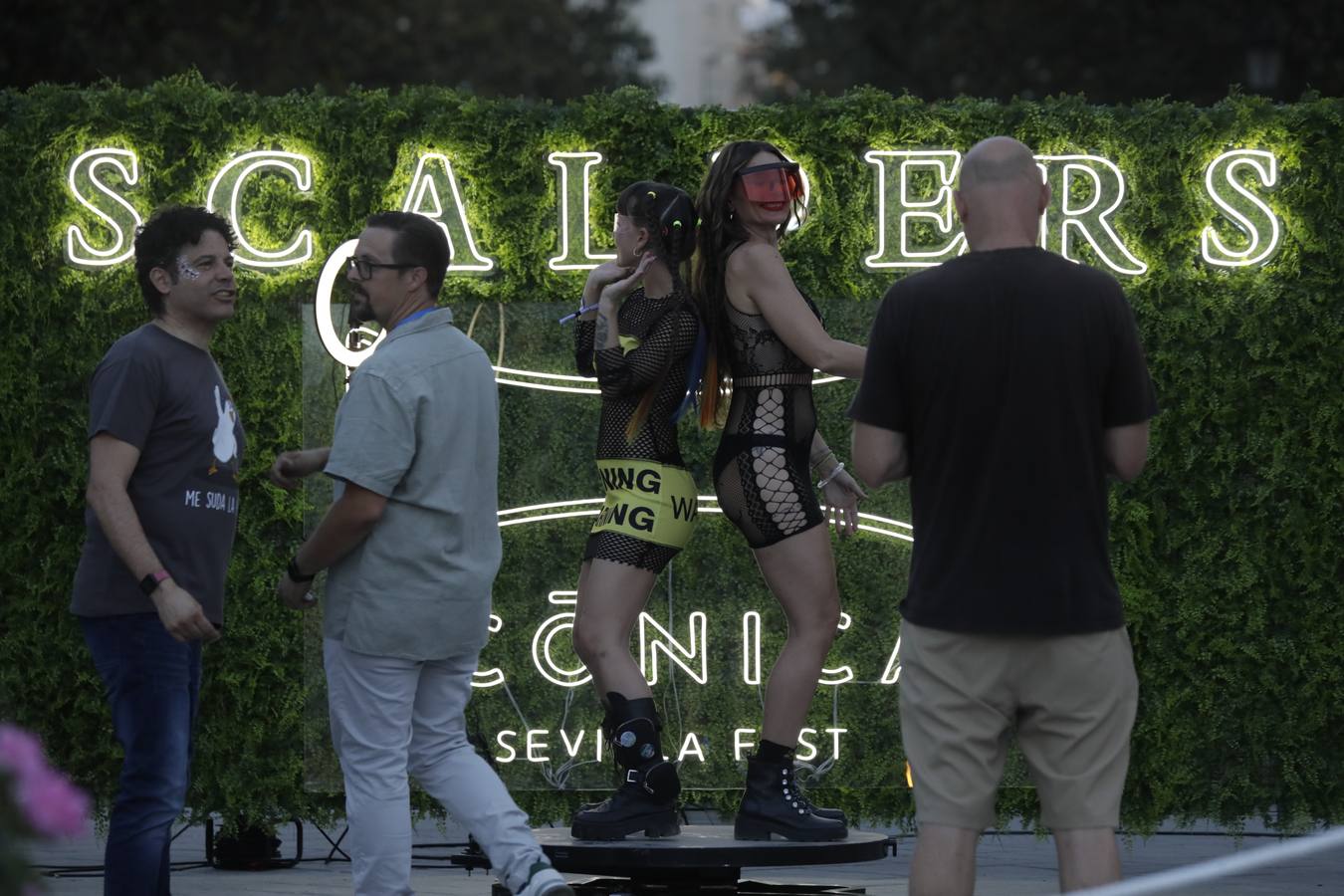 Concierto de Solomun en la Plaza de España para inaugurar el Icónica Sevilla Fest 