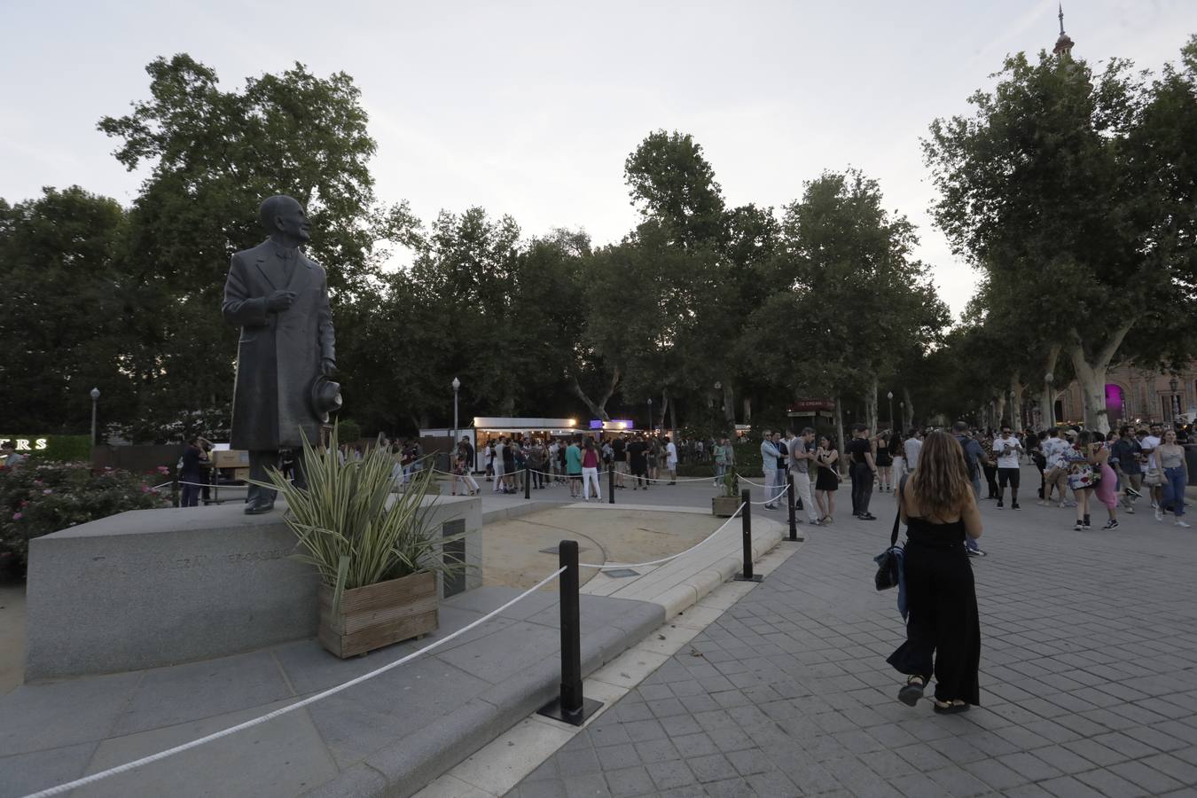 Concierto de Solomun en la Plaza de España para inaugurar el Icónica Sevilla Fest 