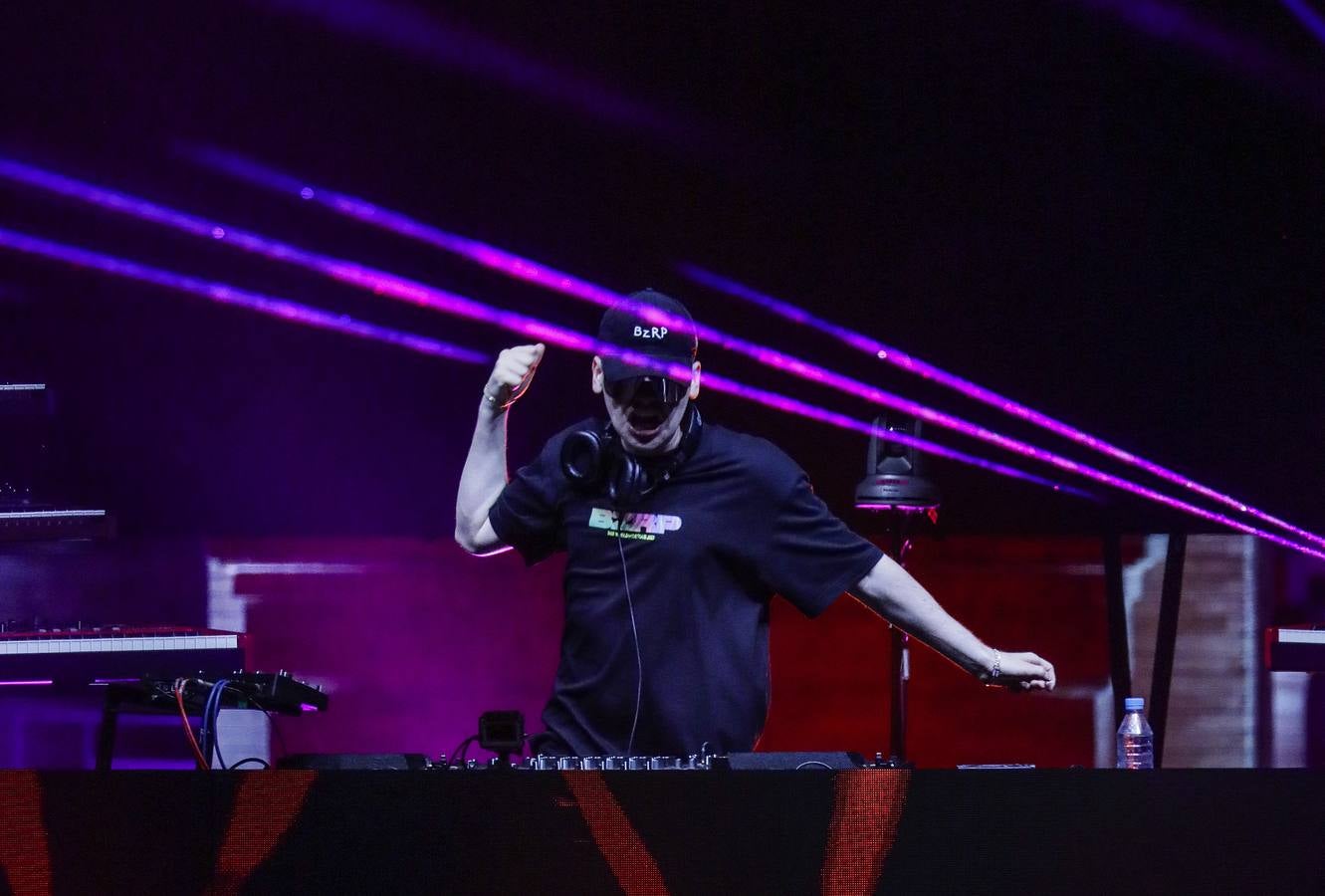 Concierto de Bizarrap en la Plaza de España para el Icónica Sevilla Fest