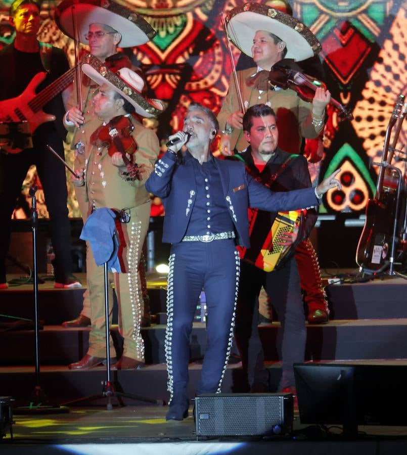 Concierto de Alejandro Fernández en Sevilla