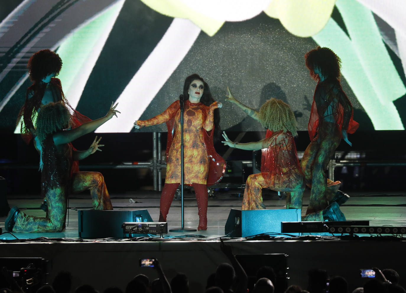 La actuación de Fangoria en Icónica Sevilla Fest fue un auténtico huracán electropop