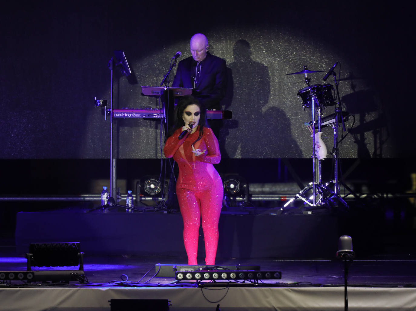 La actuación de Fangoria en Icónica Sevilla Fest fue un auténtico huracán electropop