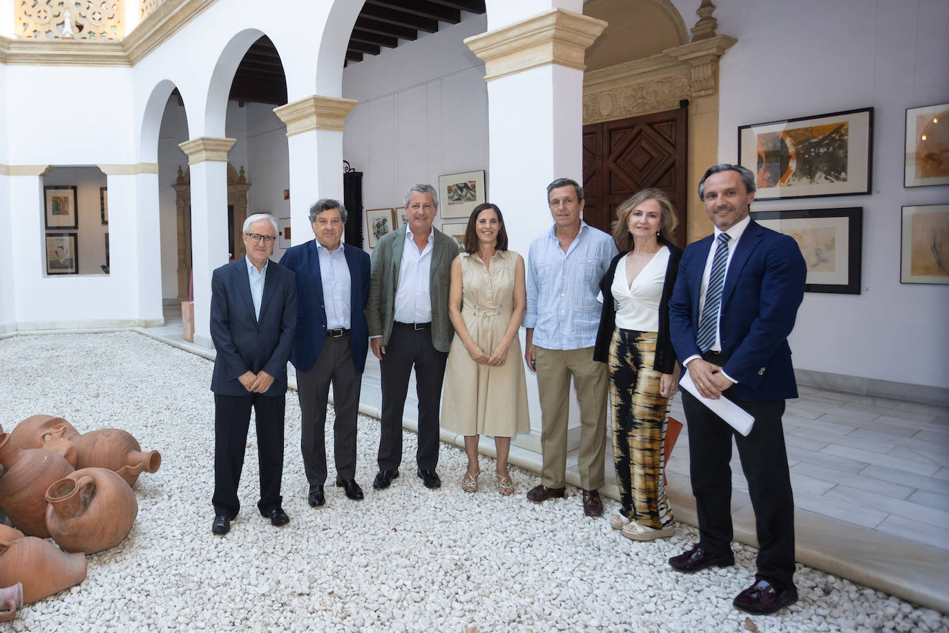 Inauguración de la exposición solidaria de la Fundación La Caixa en Sevilla