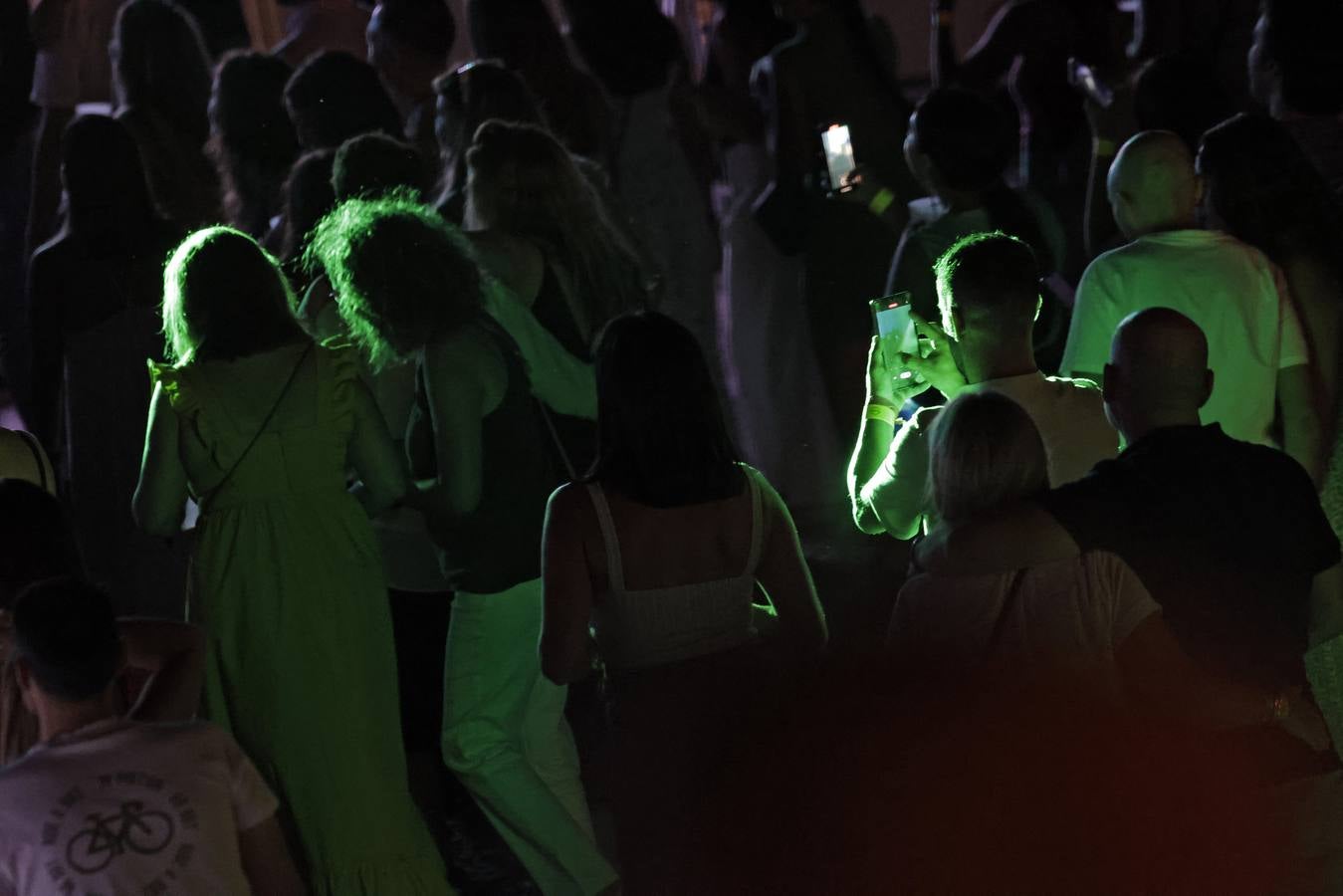 Beret presentó nuevo disco en Sevilla y repasó sus temas clásicos