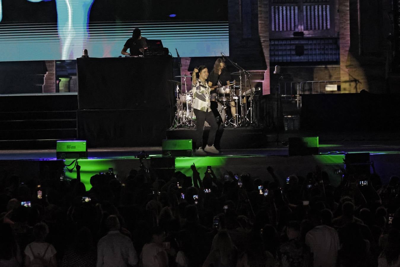 Beret presentó nuevo disco en Sevilla y repasó sus temas clásicos