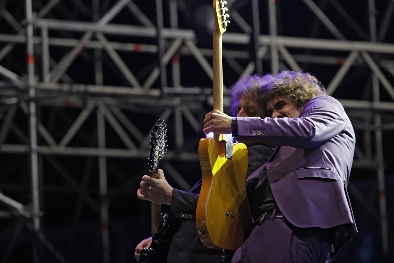 Mucho público en el doble concierto de este domingo en el Icónica, con Loquillo y Los Secretos 